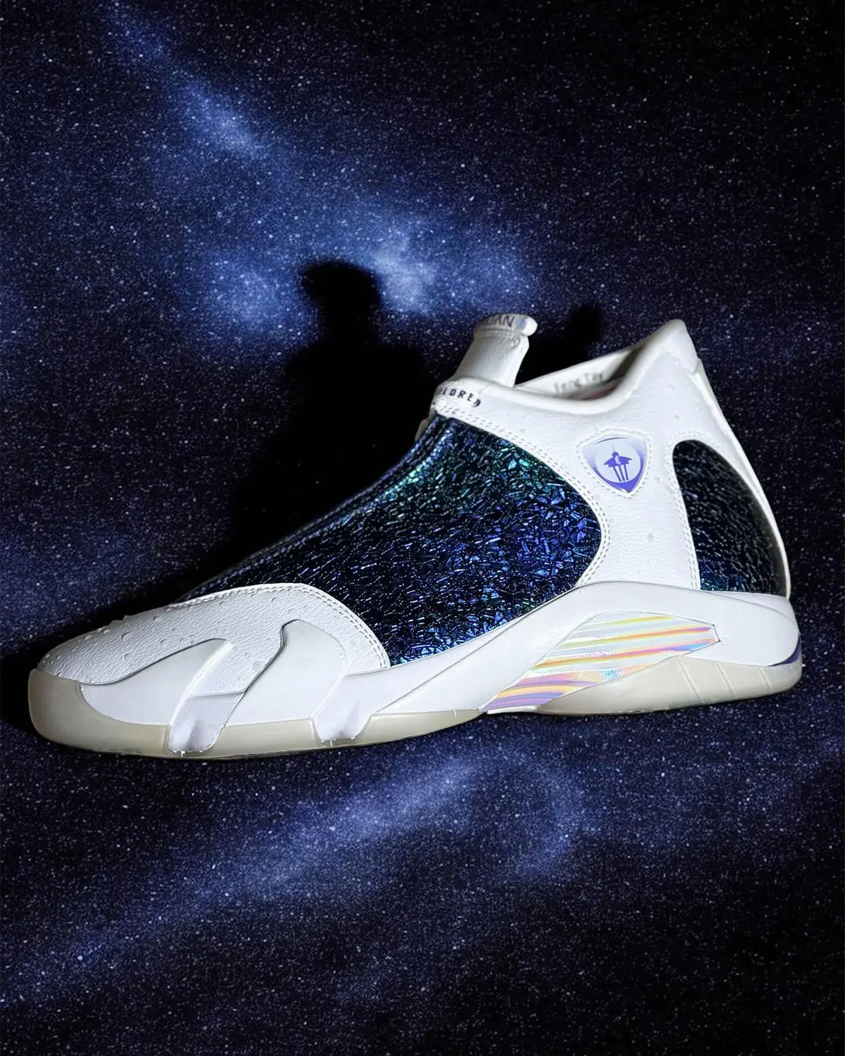 Air Jordan 14 Doernbecher Whiteout Edition 2 La très rare Air Jordan 14 Doernbecher « Whiteout » Edition refait surface après des années de mystère