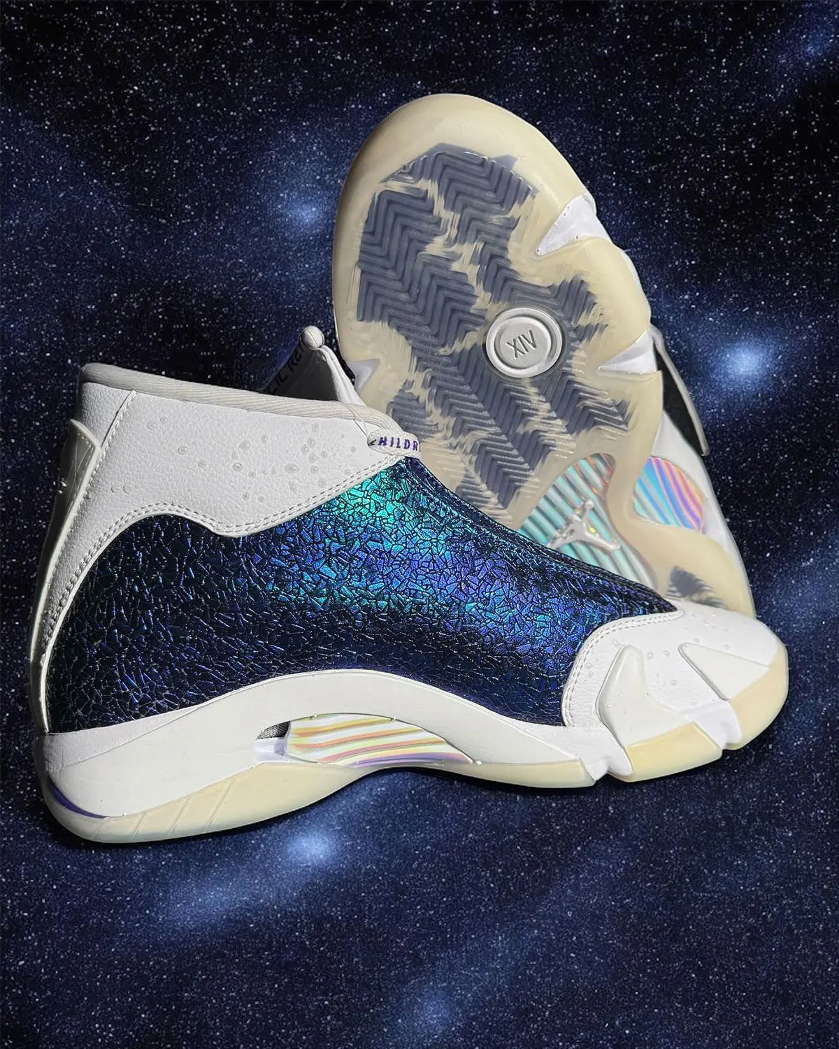 Air Jordan 14 Doernbecher Whiteout Edition 3 La très rare Air Jordan 14 Doernbecher « Whiteout » Edition refait surface après des années de mystère