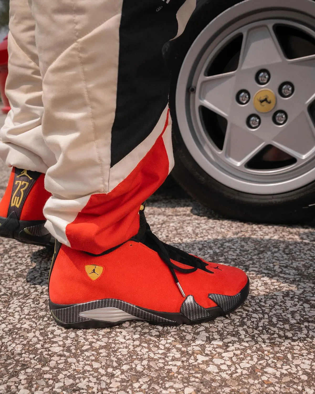 Air Jordan 14 Ferrari nouvelles images 2 Découvrez de nouvelles images de l'Air Jordan 14 « Ferrari » et où l’acheter