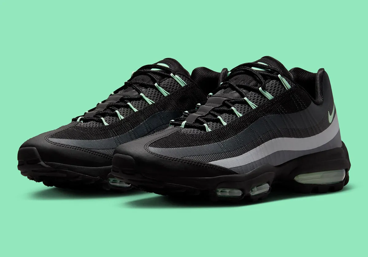 Air Max 95 Ultra Mint Foam 2 La Nike Air Max 95 « Ultra Mint » Foam arrive cet automne, avec ses touches de menthe