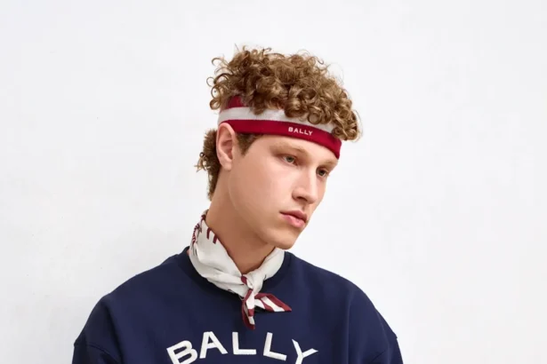 La collection Printemps 2026 de Bally revisite l'héritage sportif masculin