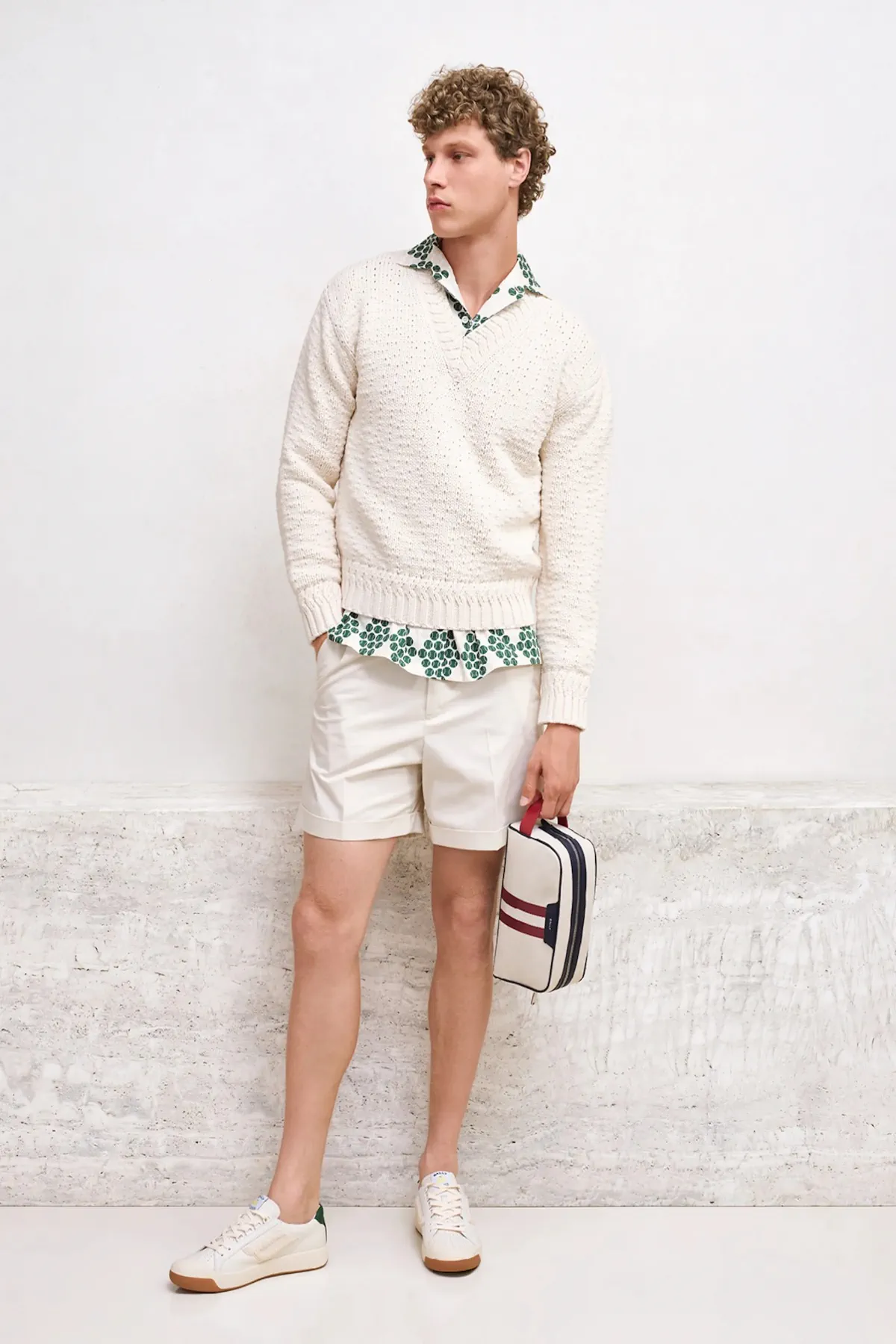 La collection Printemps 2026 de Bally revisite l'héritage sportif masculin