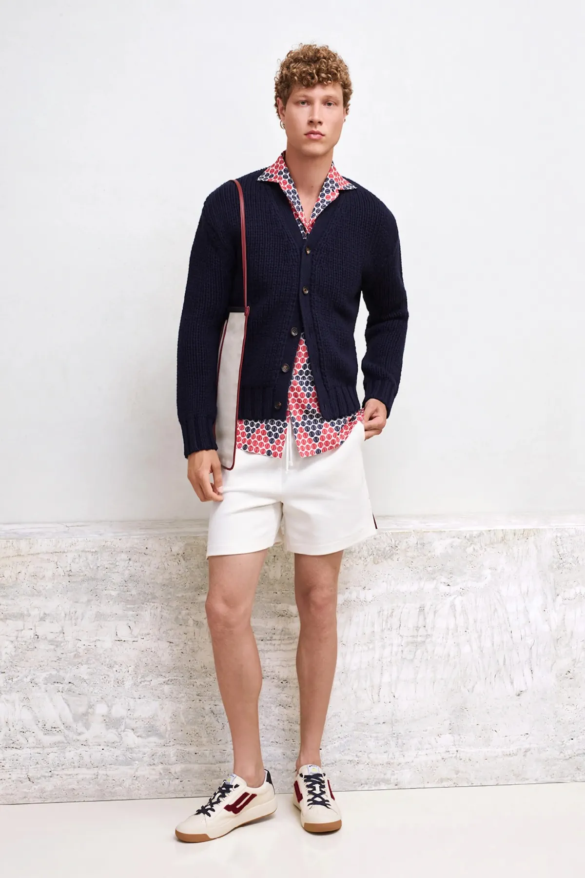 La collection Printemps 2026 de Bally revisite l'héritage sportif masculin