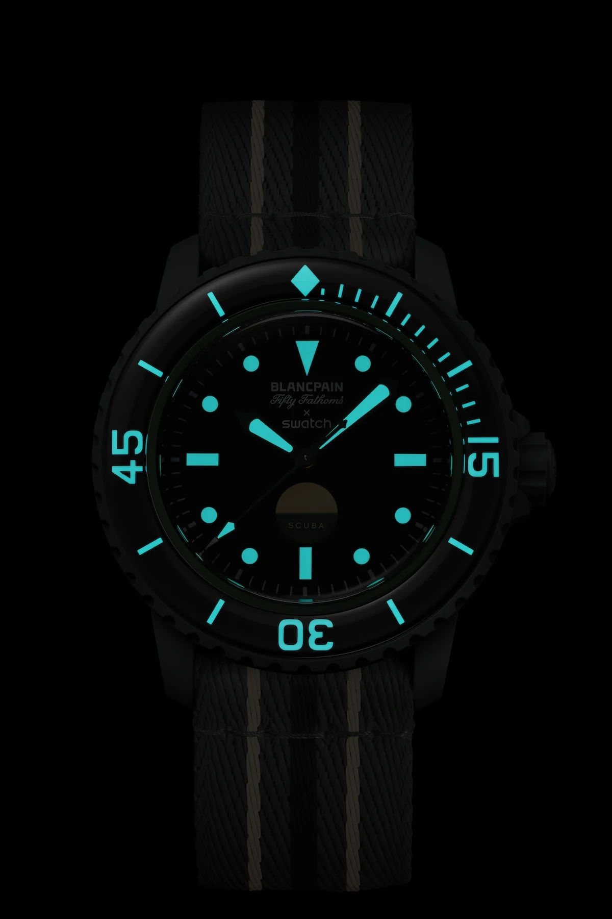 Blancpain x Swatch GREEN ABYSS 6 La nouvelle montre Blancpain x Swatch GREEN ABYSS adopte une esthétique militaire pour séduire les amateurs de plongée