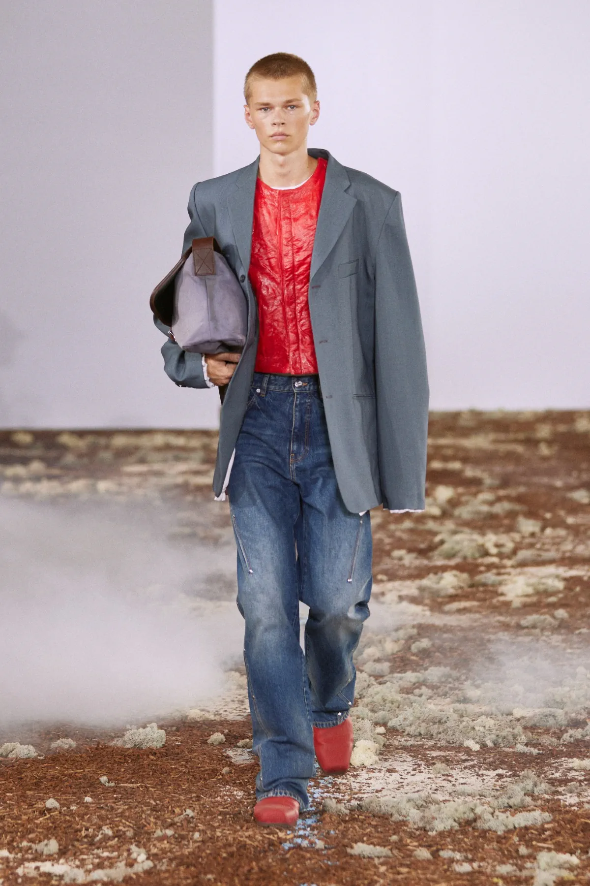 Anthony Alvarez Graff présente sa collection printemps 2026 de BLUEMARBLE, entre terre et ciel
