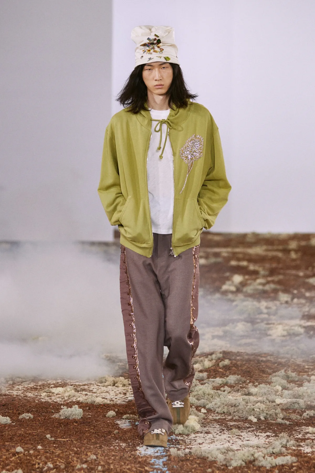 Anthony Alvarez Graff présente sa collection printemps 2026 de BLUEMARBLE, entre terre et ciel