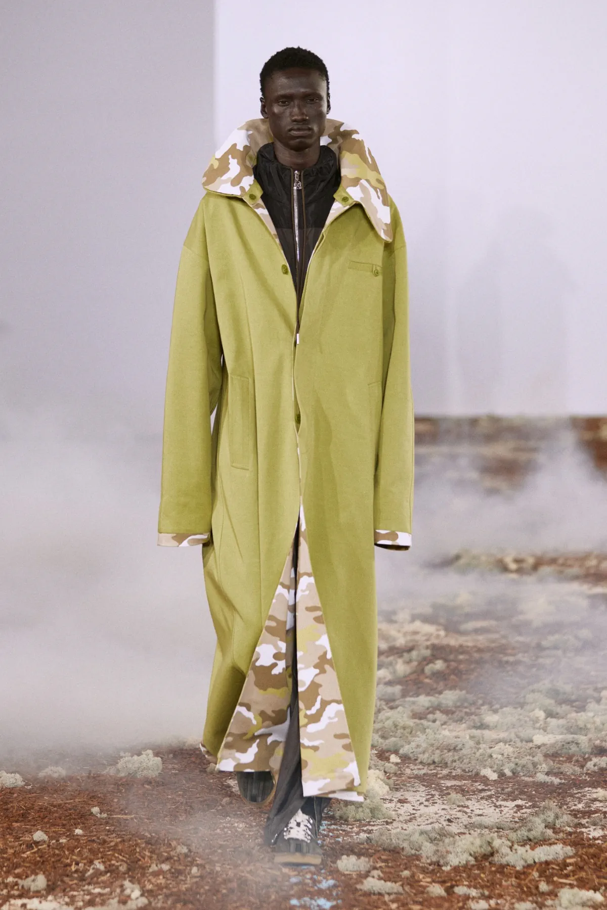 Anthony Alvarez Graff présente sa collection printemps 2026 de BLUEMARBLE, entre terre et ciel