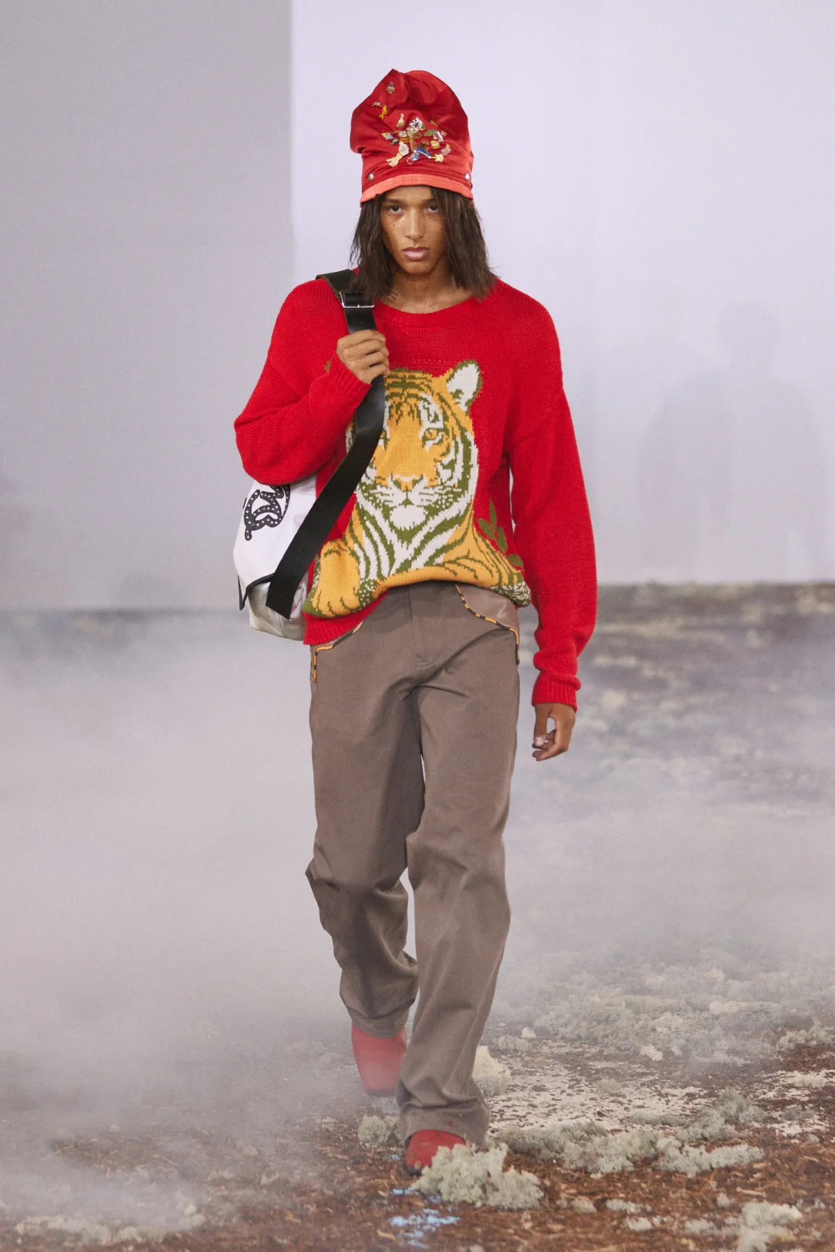 Anthony Alvarez Graff présente sa collection printemps 2026 de BLUEMARBLE, entre terre et ciel