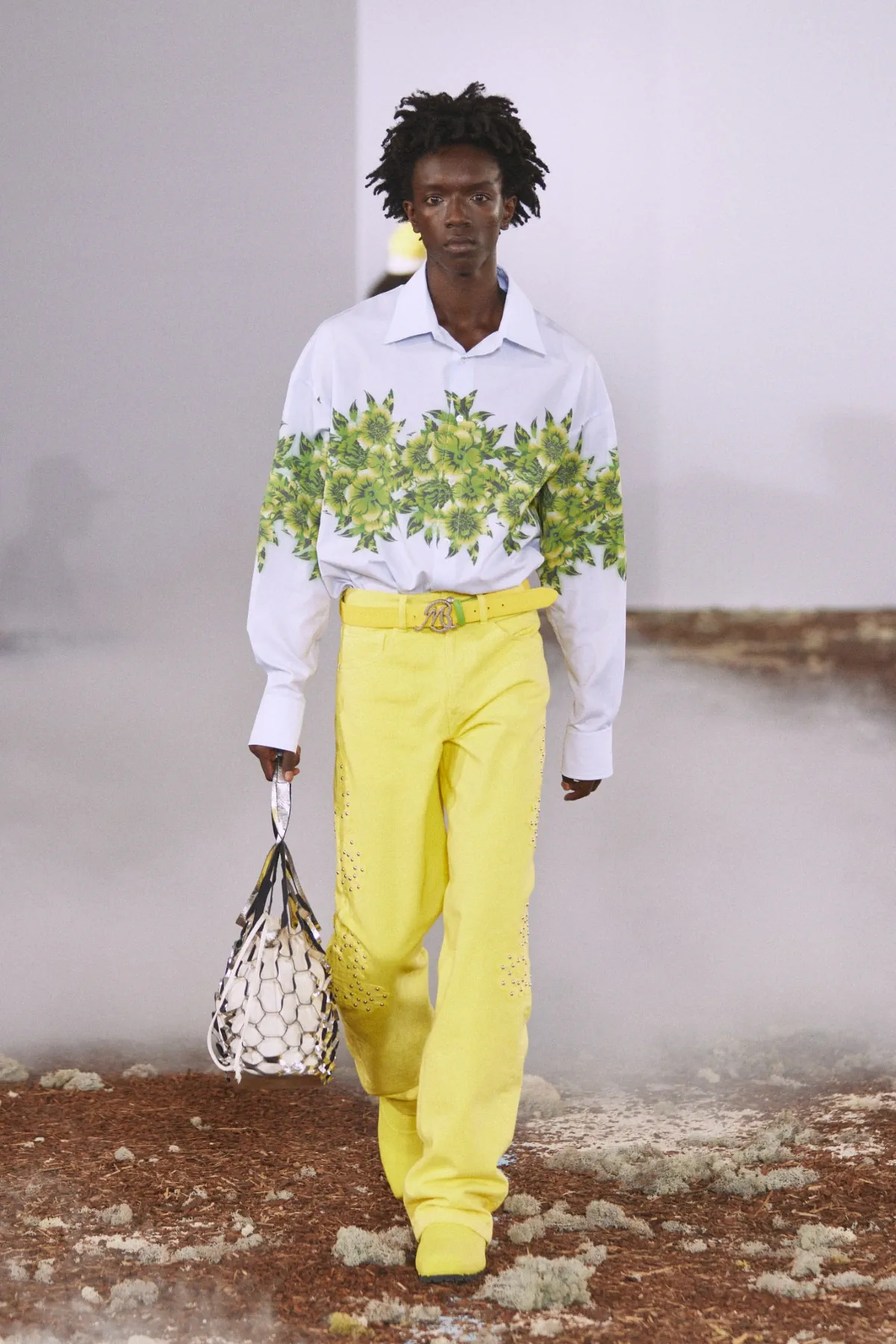 Anthony Alvarez Graff présente sa collection printemps 2026 de BLUEMARBLE, entre terre et ciel