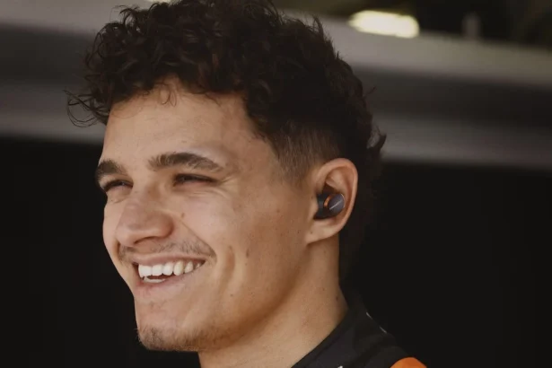 Bowers & Wilkins lance les écouteurs Pi8 McLaren Édition pour les passionnés de Formule 1