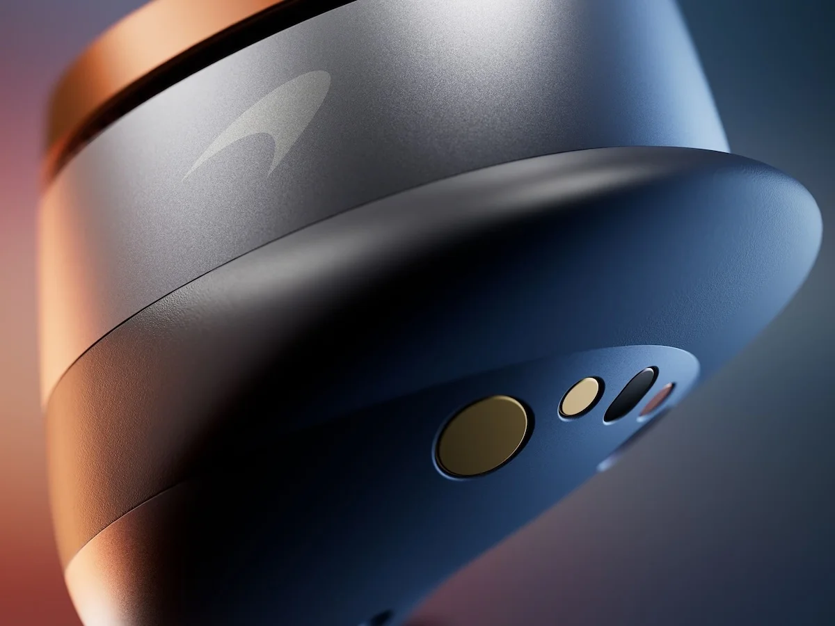 Bowers Wilkins x McLaren Ecouteurs Pi8 McLaren Edition 3 Bowers & Wilkins lance les écouteurs Pi8 McLaren Édition pour les passionnés de Formule 1