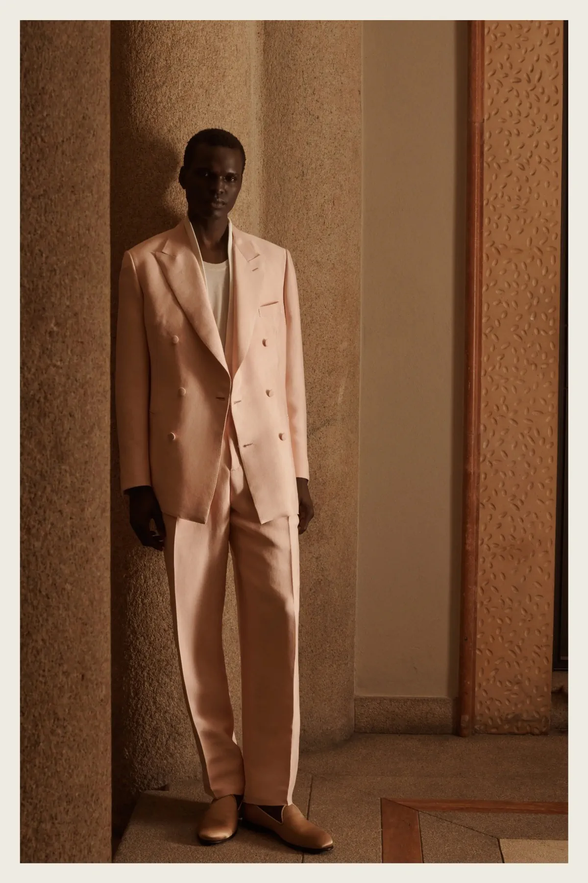 La collection Printemps 2026 de Brioni révèle l'excellence du tailleur italien