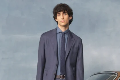 La collection Printemps 2026 de Canali revisite l'élégance automobile italienne