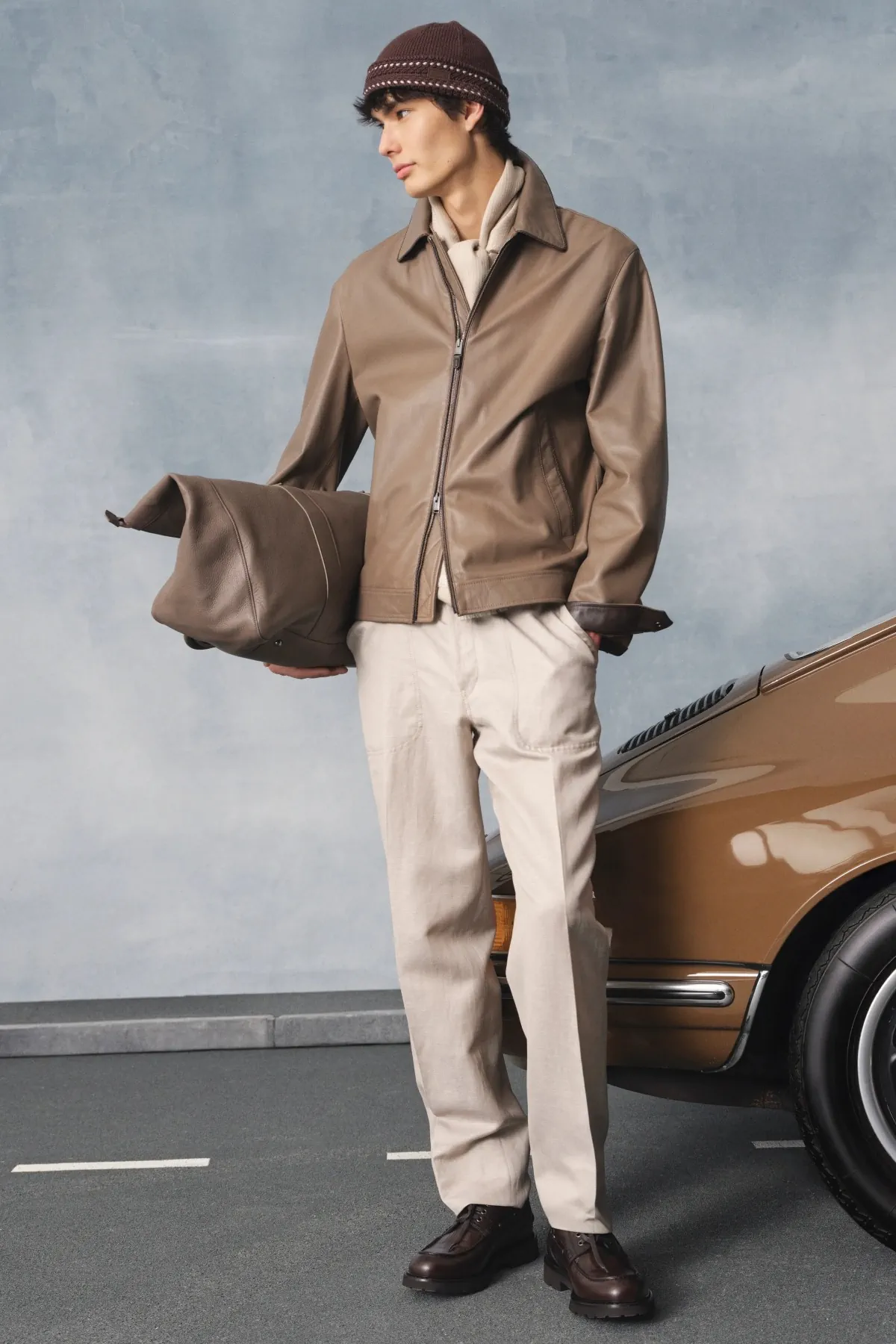 La collection Printemps 2026 de Canali revisite l'élégance automobile italienne