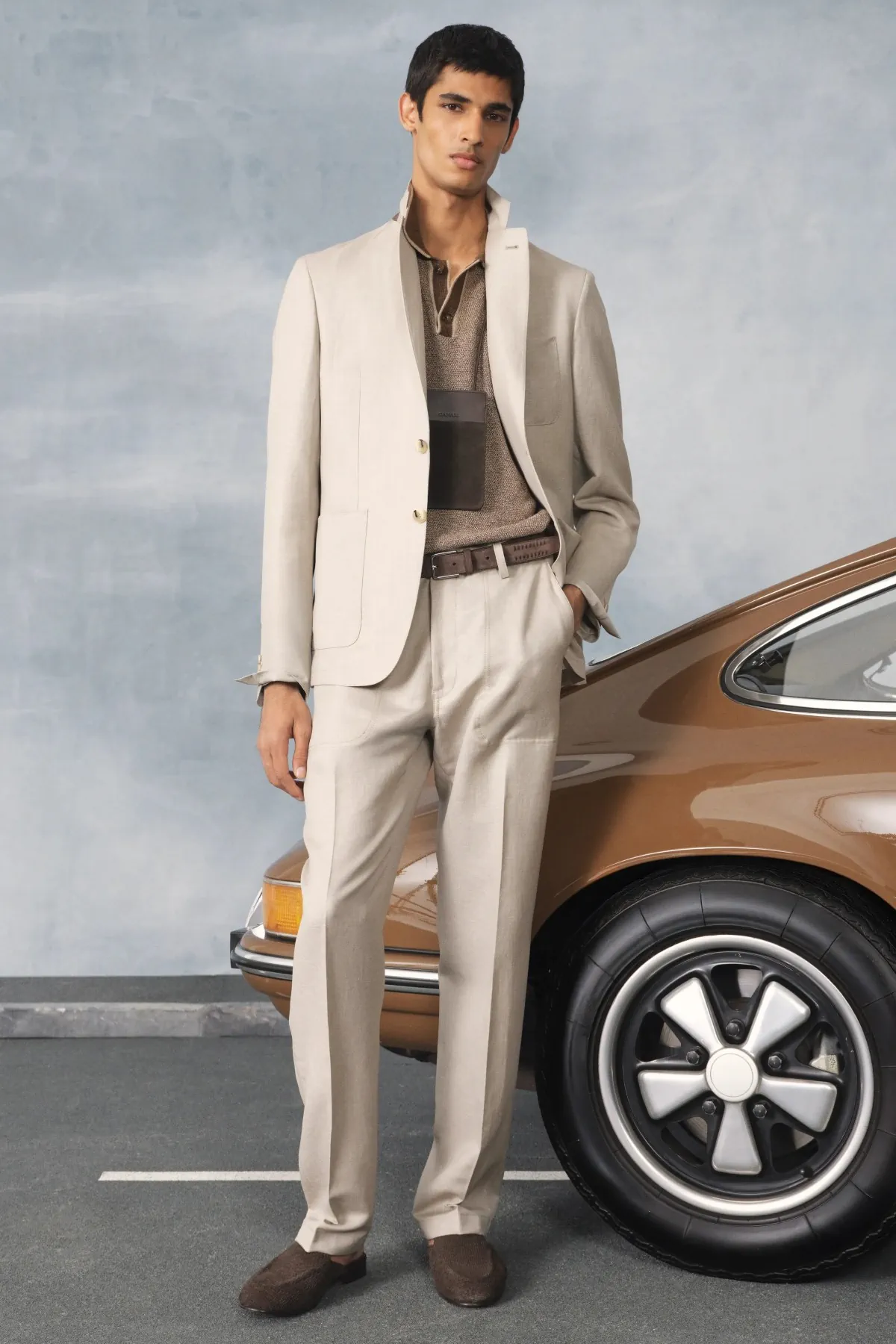 La collection Printemps 2026 de Canali revisite l'élégance automobile italienne