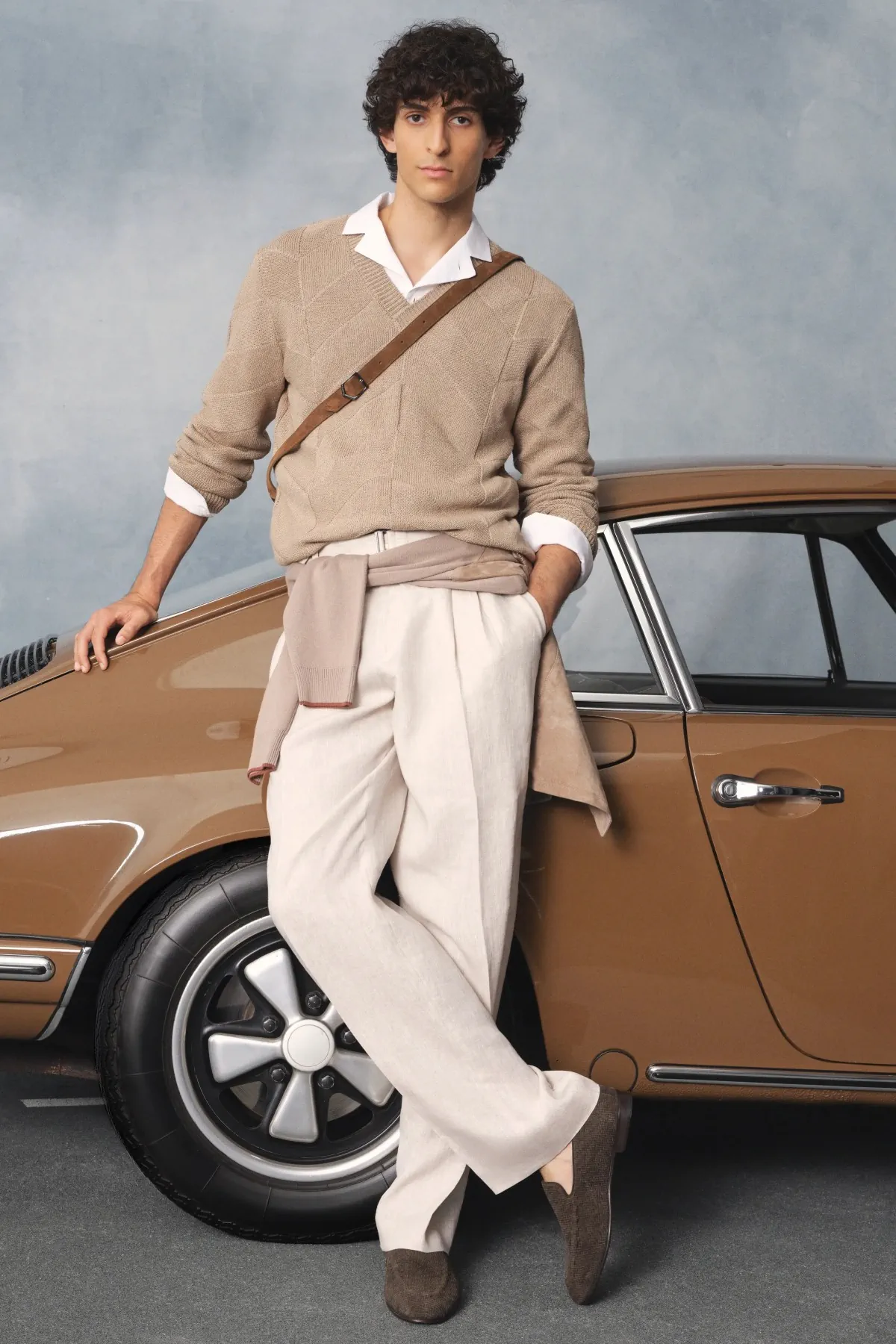 La collection Printemps 2026 de Canali revisite l'élégance automobile italienne
