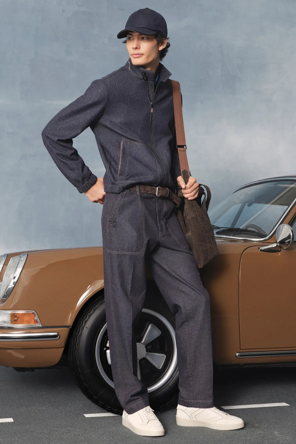 La collection Printemps 2026 de Canali revisite l'élégance automobile italienne