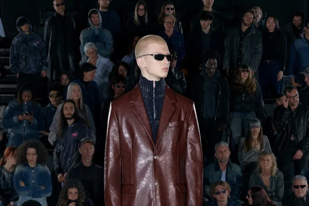 Glenn Martens dévoile sa collection Croisière 2026 de Diesel, alliant sophistication et esprit grunge