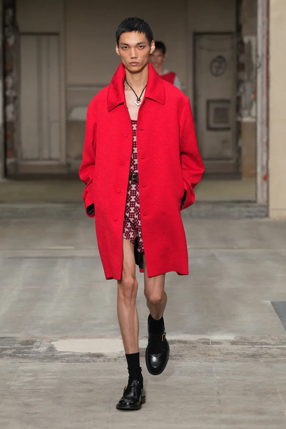 Dries Van Noten Spring Summer 2026 Paris Fashion Week 3 La collection printemps 2026 de Dries Van Noten marque les débuts prometteurs de Julian Klausner