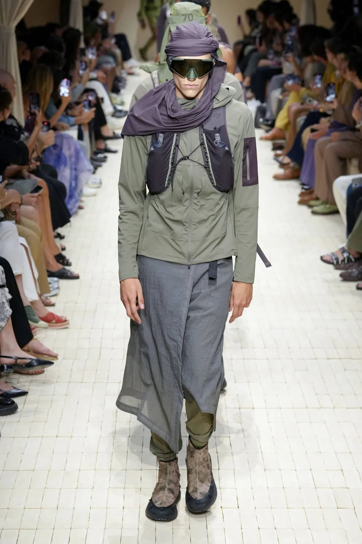 Giorgio Armani dévoile sa collection printemps 2026 d'Emporio Armani, inspirée du Maroc