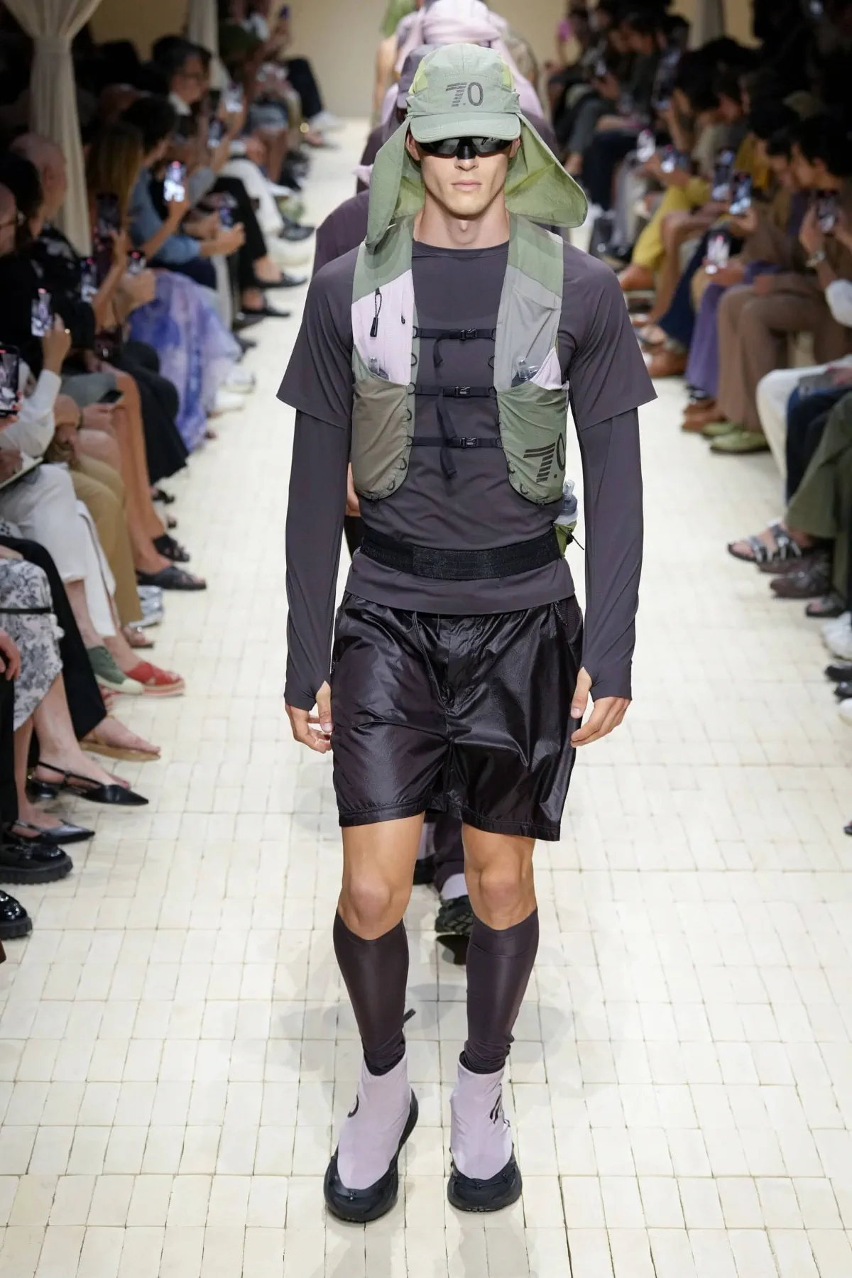 Giorgio Armani dévoile sa collection printemps 2026 d'Emporio Armani, inspirée du Maroc