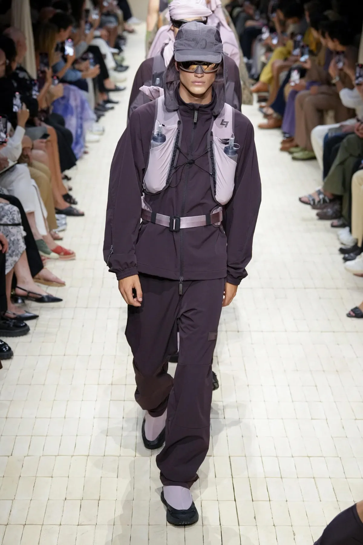Giorgio Armani dévoile sa collection printemps 2026 d'Emporio Armani, inspirée du Maroc