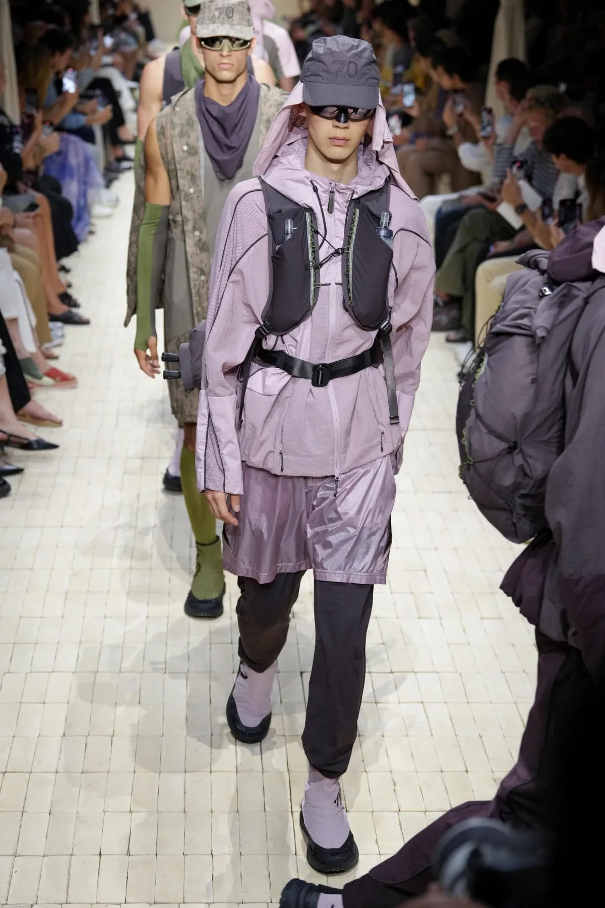 Giorgio Armani dévoile sa collection printemps 2026 d'Emporio Armani, inspirée du Maroc