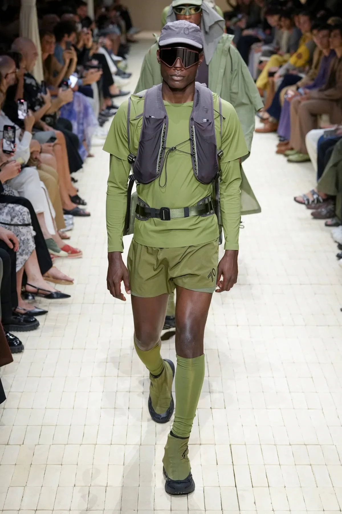 Giorgio Armani dévoile sa collection printemps 2026 d'Emporio Armani, inspirée du Maroc