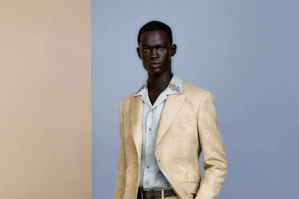 La collection Printemps 2026 d'ETRO révèle une masculinité apaisée, loin des codes spectaculaires habituels