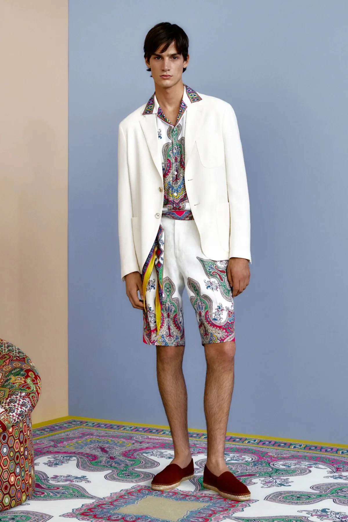 La collection Printemps 2026 d'ETRO révèle une masculinité apaisée, loin des codes spectaculaires habituels
