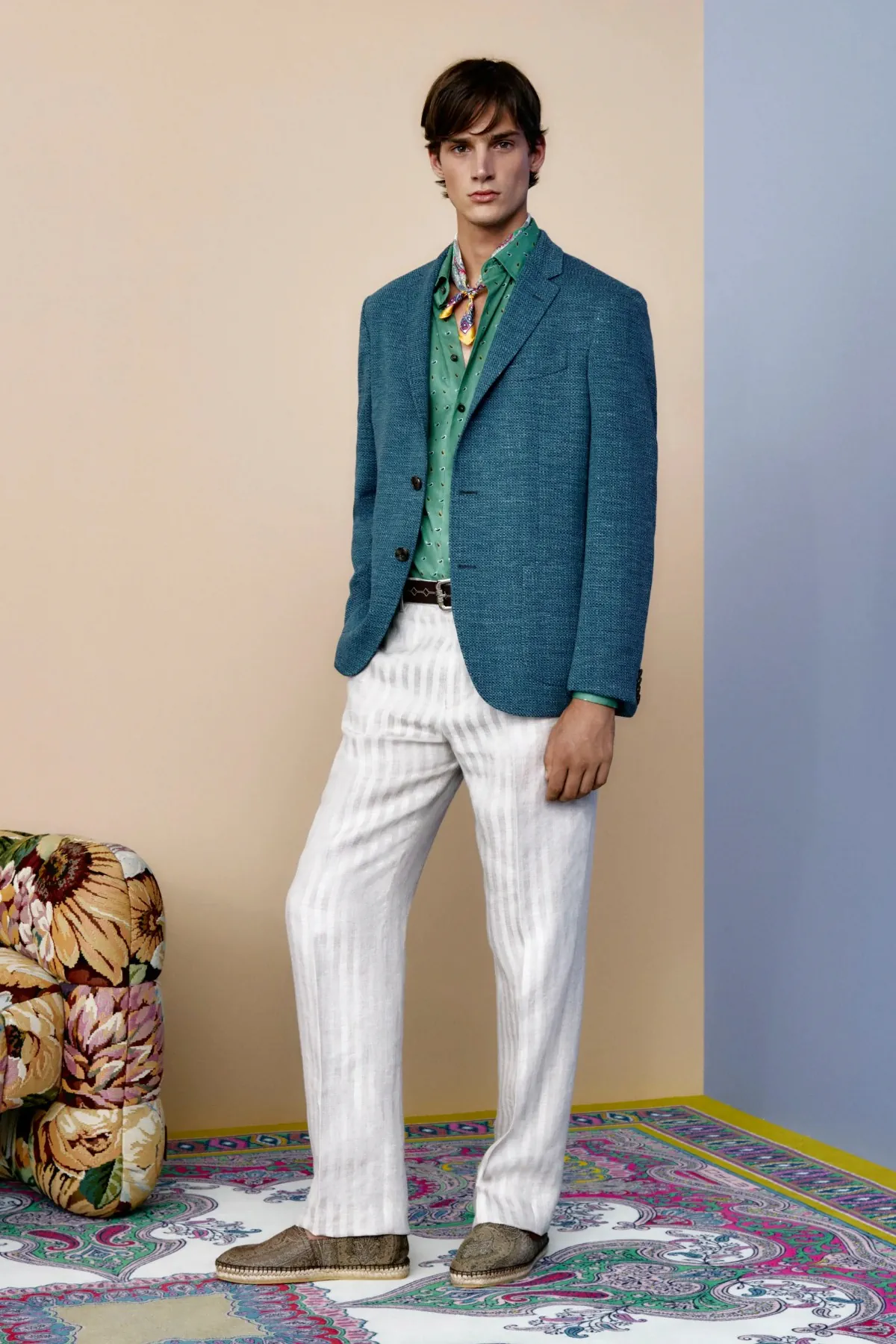 La collection Printemps 2026 d'ETRO révèle une masculinité apaisée, loin des codes spectaculaires habituels
