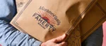 Faherty débarque pour la première fois à Pitti Uomo 2025 avec sa vision américaine du style côtier