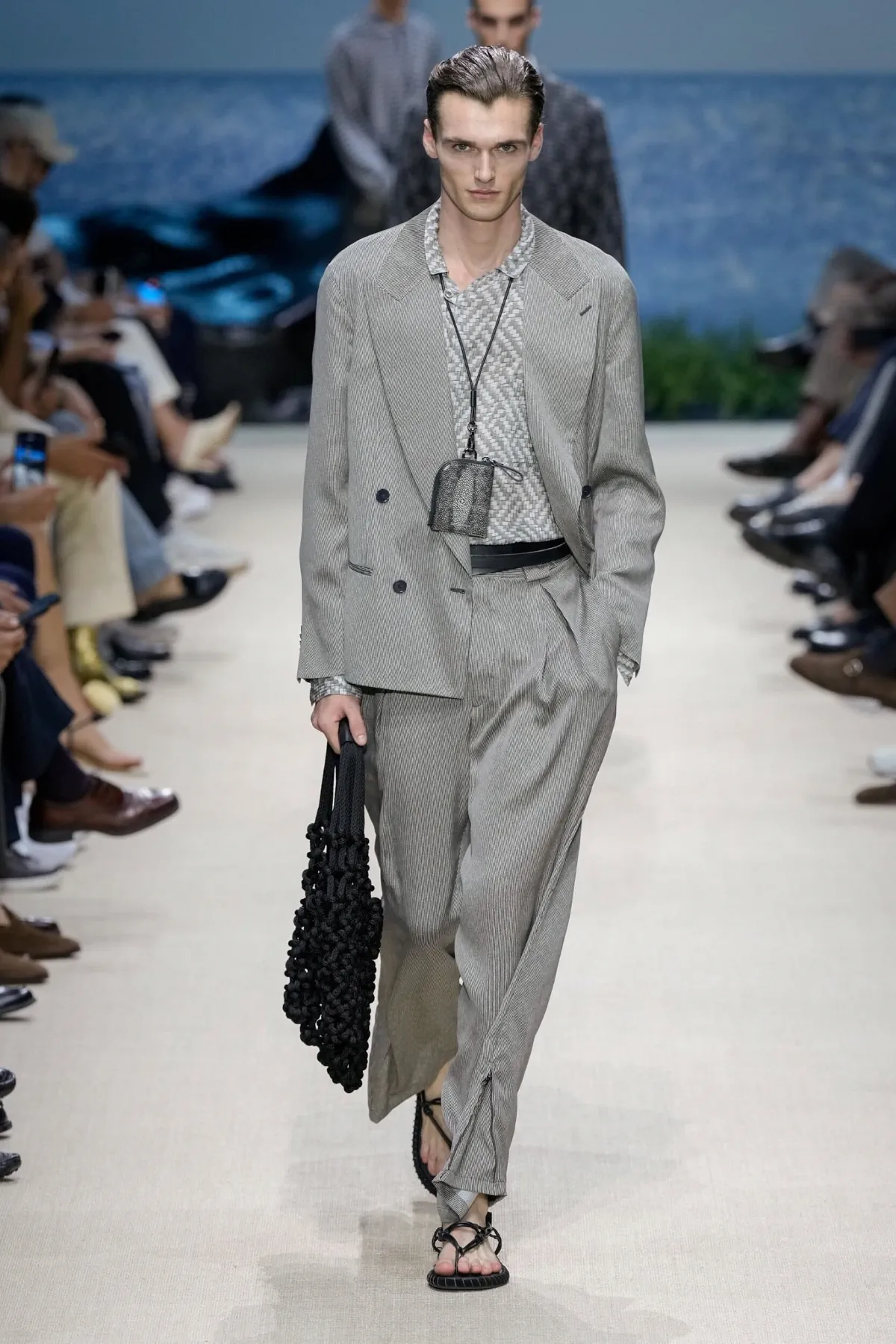 Giorgio Armani Printemps 2026 : une élégance intemporelle