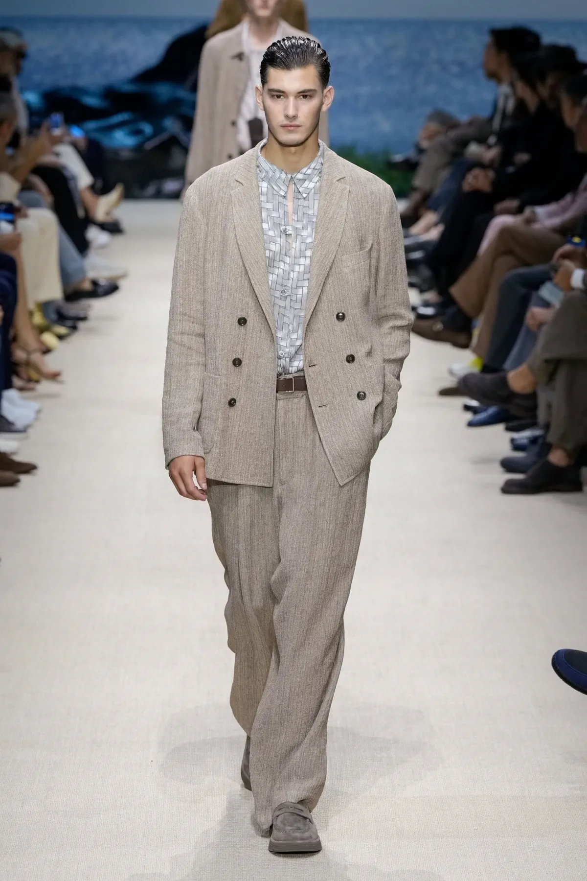 Giorgio Armani Printemps 2026 : une élégance intemporelle