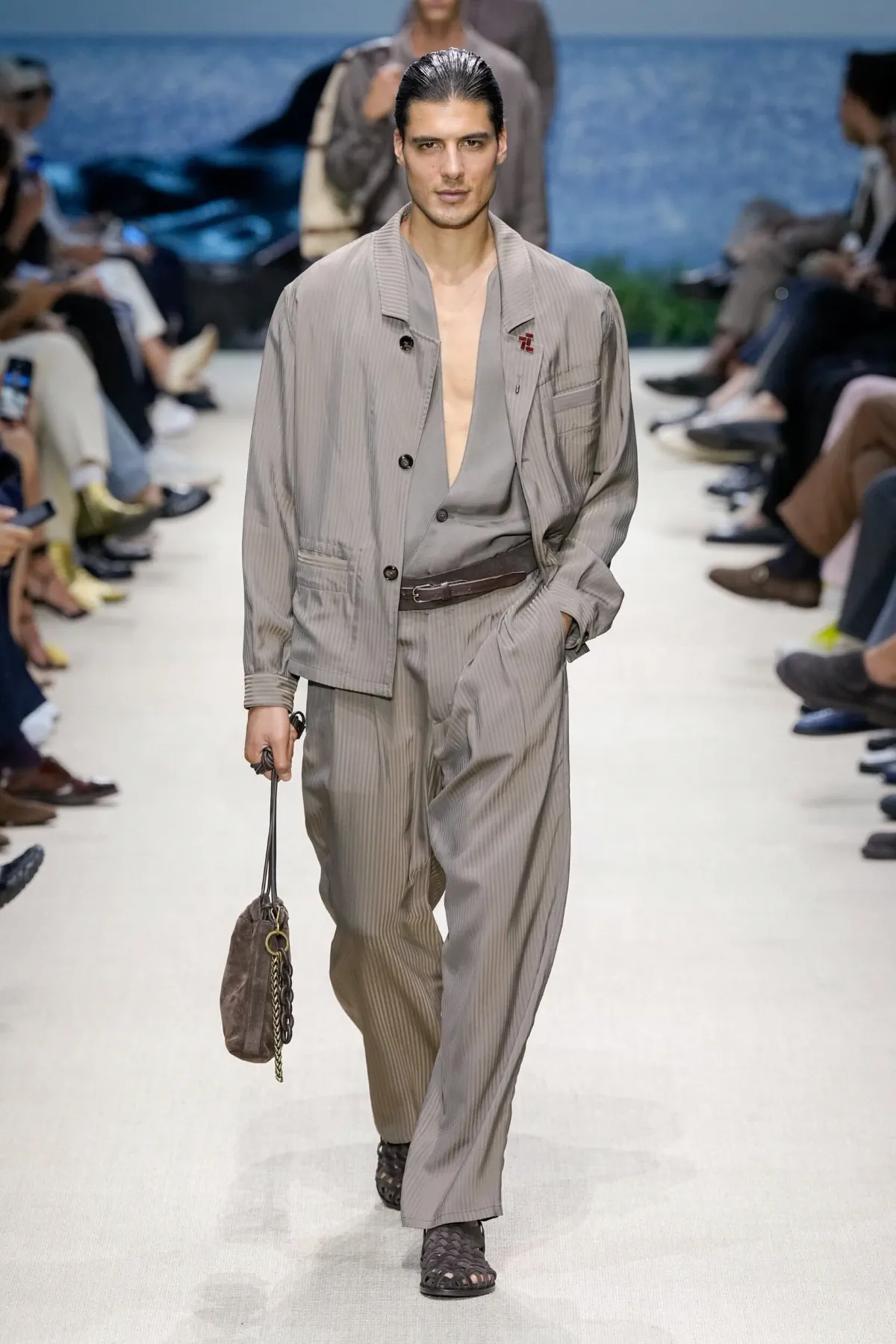 Giorgio Armani Printemps 2026 : une élégance intemporelle