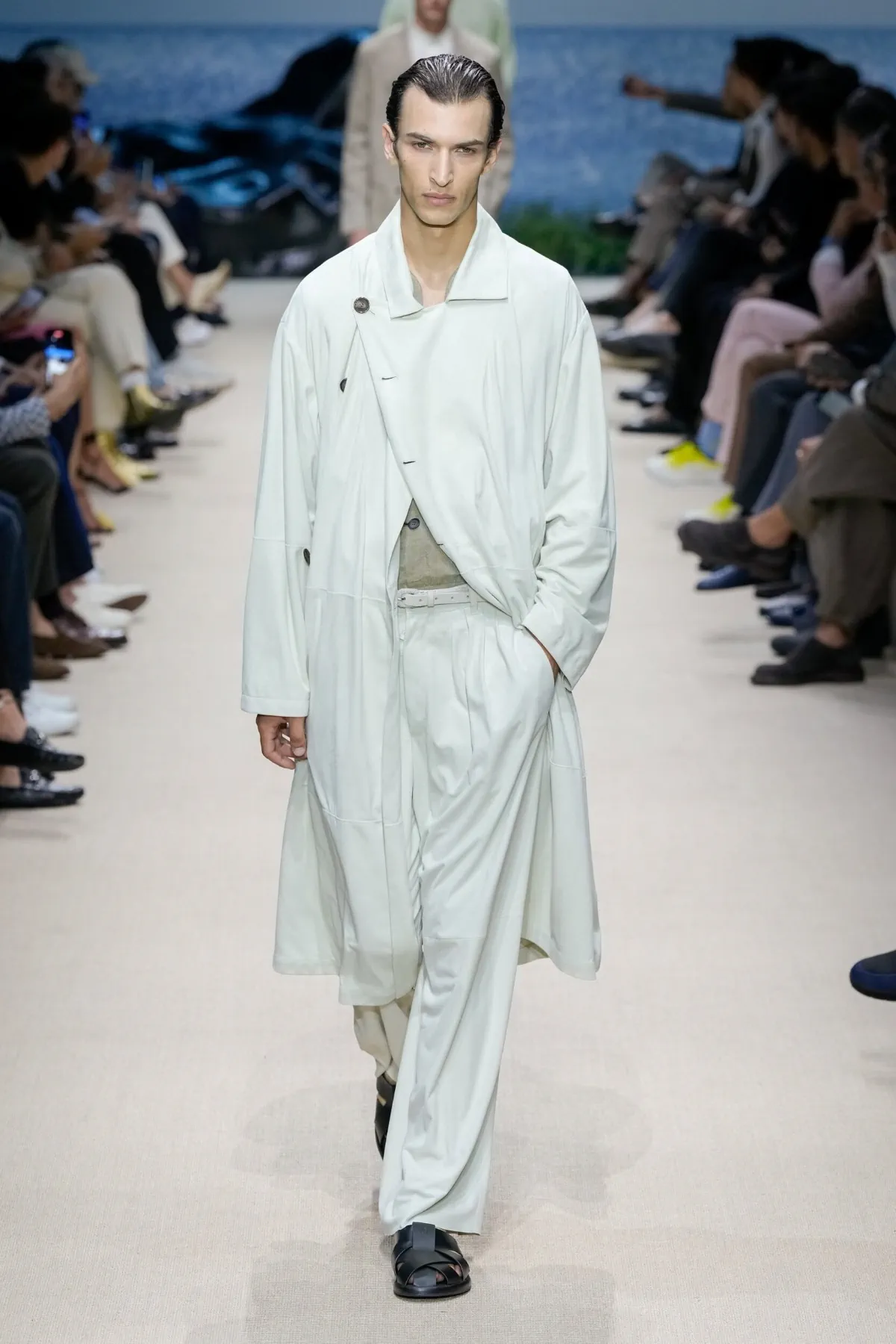 Giorgio Armani Printemps 2026 : une élégance intemporelle