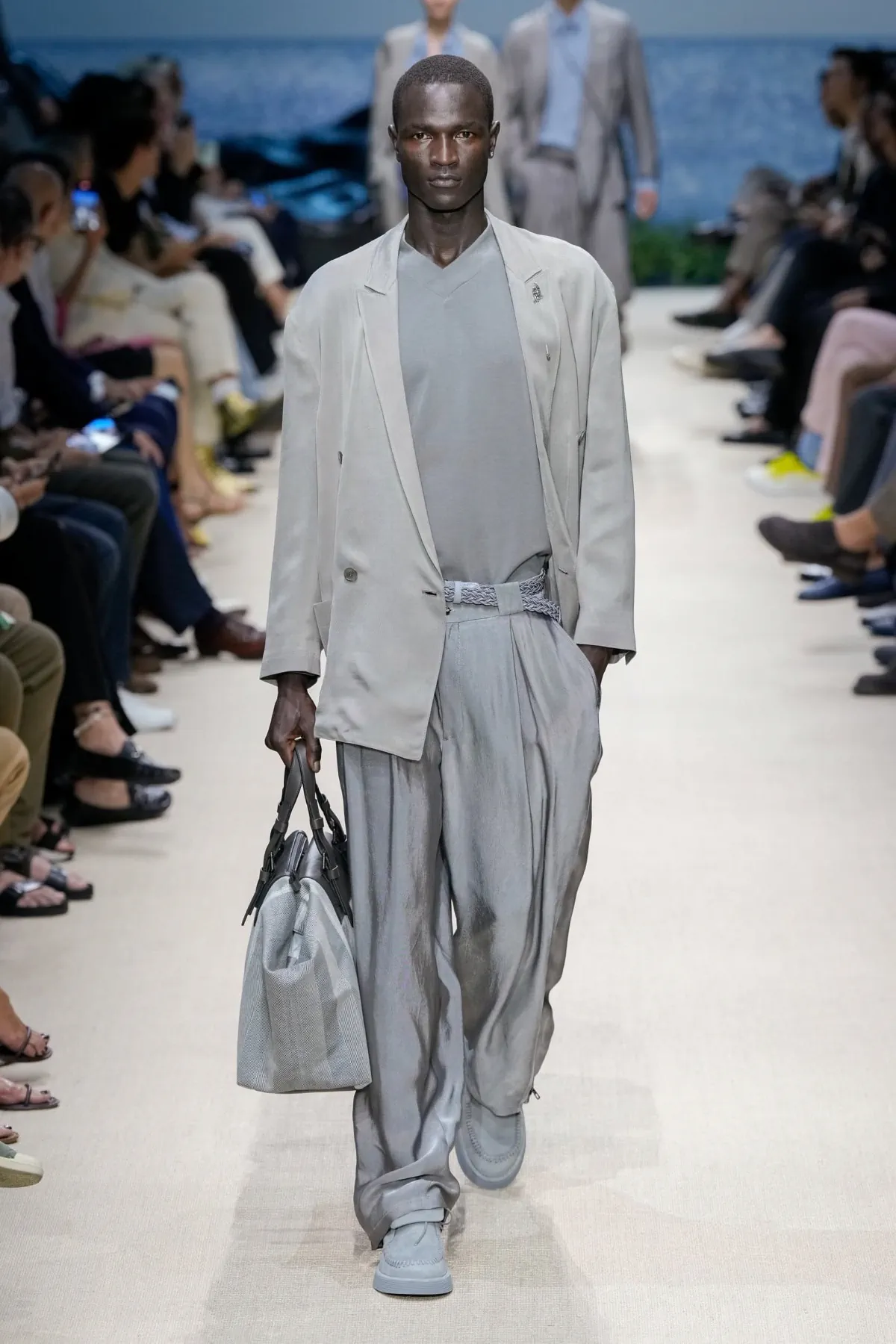 Giorgio Armani Printemps 2026 : une élégance intemporelle