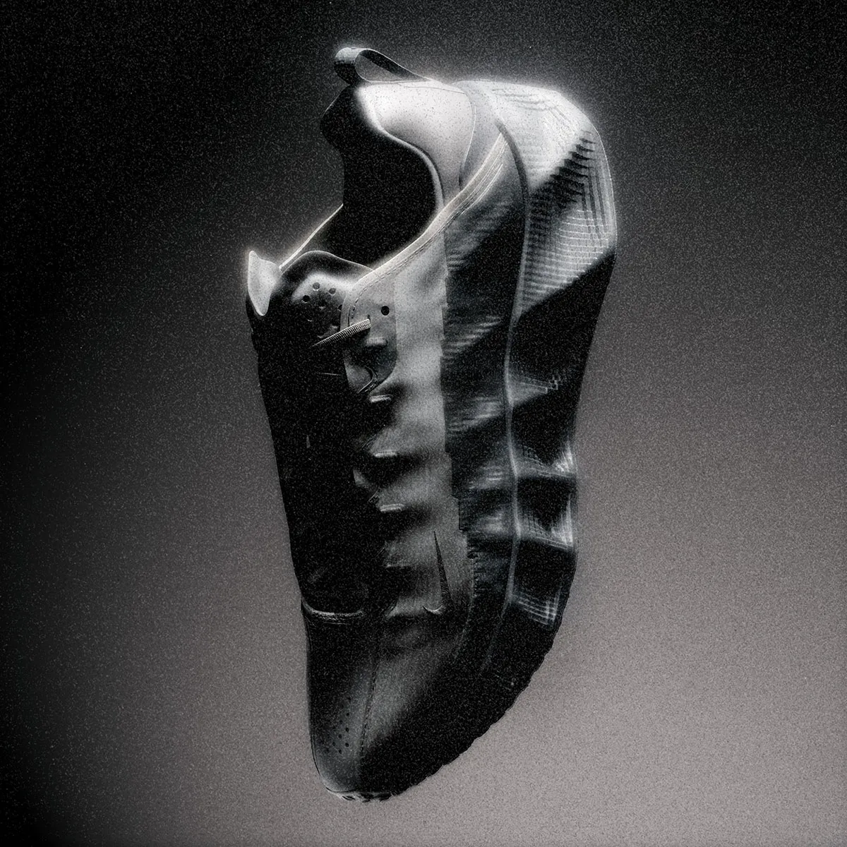 HYEIN SEO x Nike Ava Rover 1 HYEIN SEO réinvente la Nike Ava Rover dans une vision dystopique séduisante