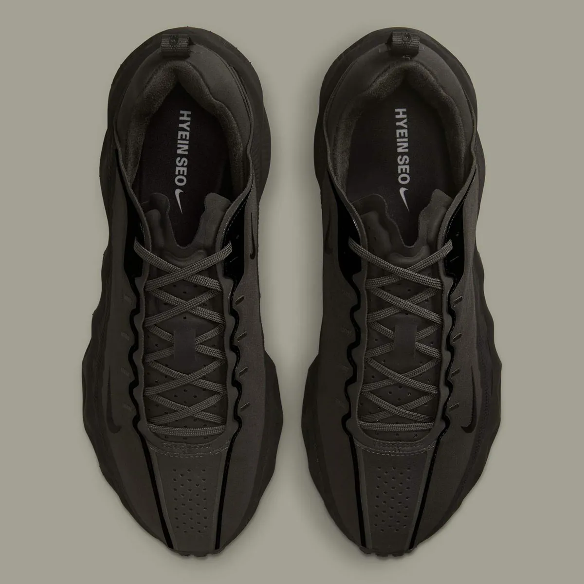 HYEIN SEO x Nike Ava Rover 5 HYEIN SEO réinvente la Nike Ava Rover dans une vision dystopique séduisante