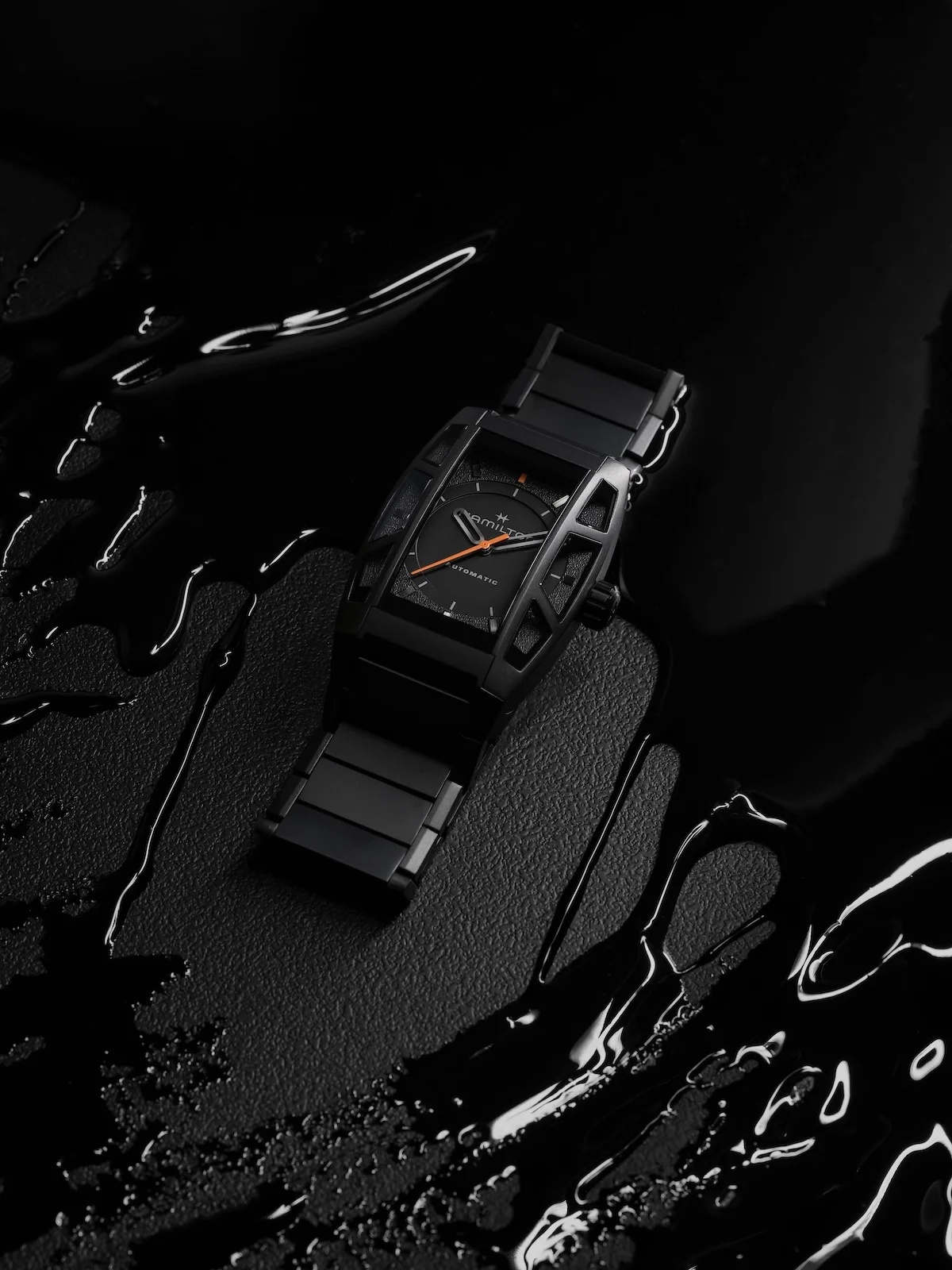 Hamilton x Death Stranding 2 1 Hamilton dévoile une édition limitée inspirée du jeu vidéo Death Stranding 2