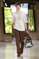 Hermes Spring Summer 2026 Paris Fashion Week Mens 1 Hermès Printemps 2026 : une approche tactile de la mode masculine