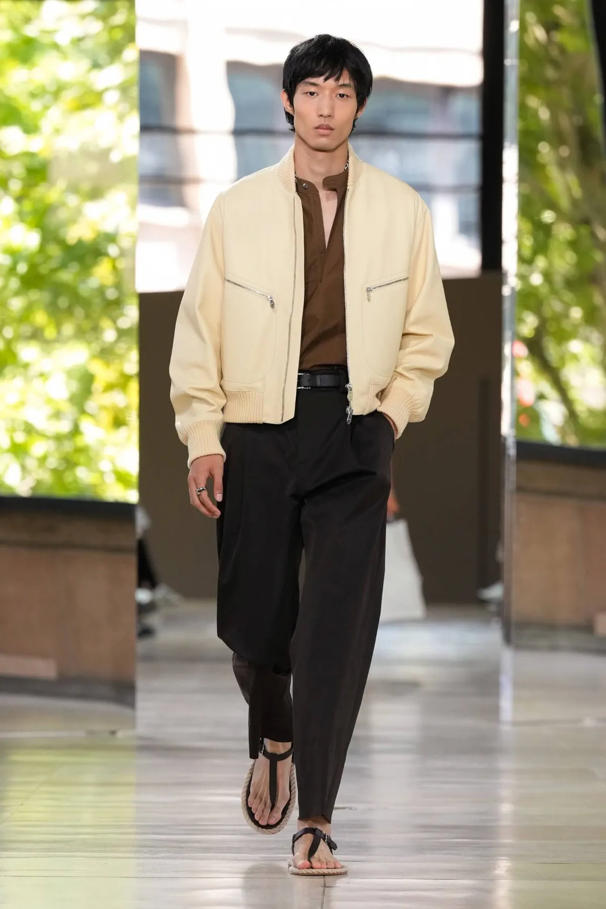 Hermès Printemps 2026 : une approche tactile de la mode masculine