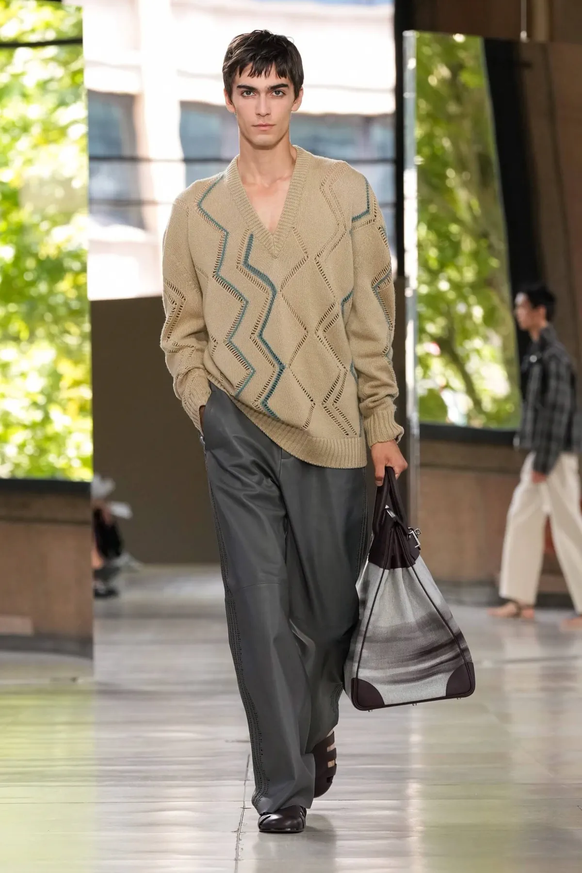 Hermès Printemps 2026 : une approche tactile de la mode masculine