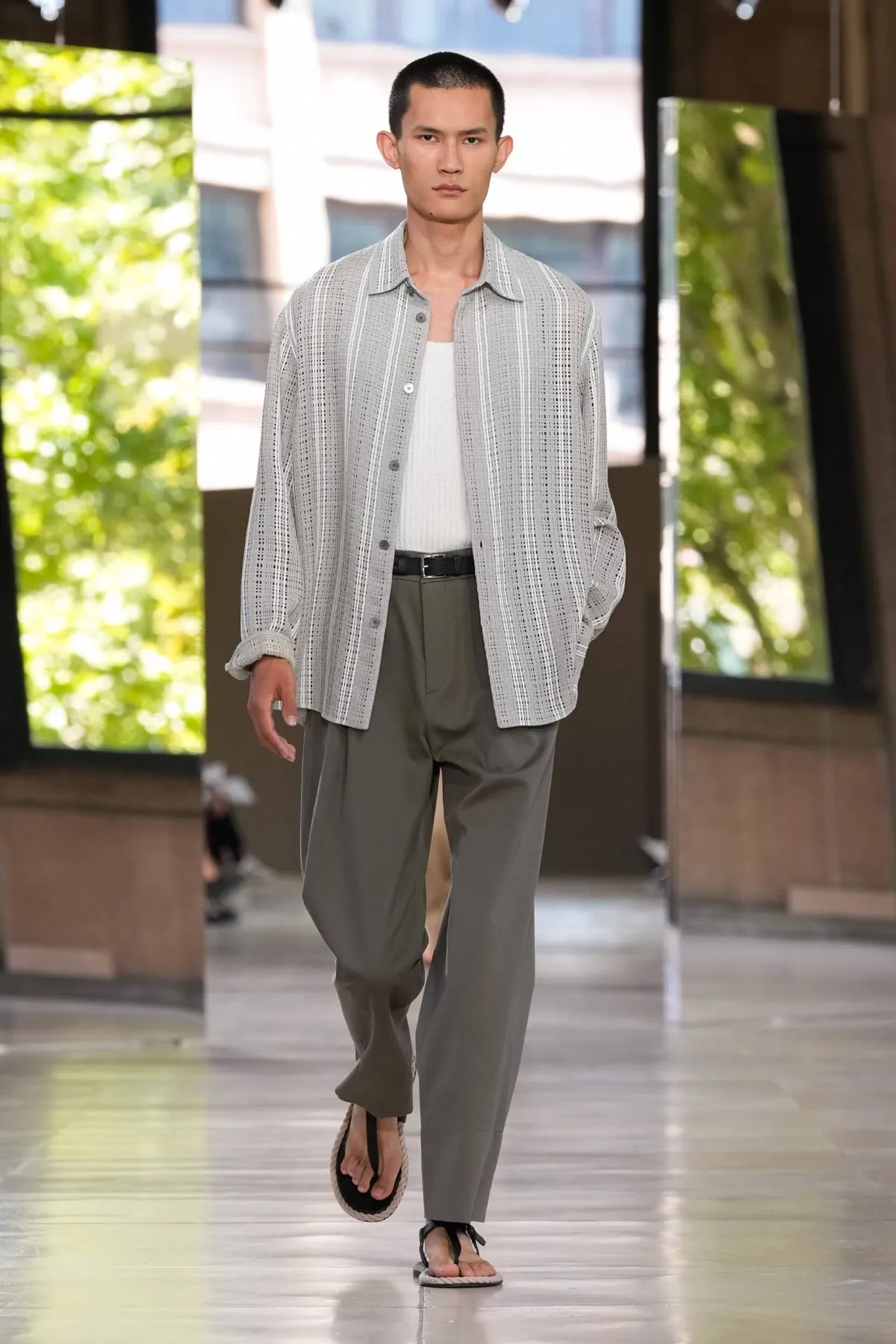 Hermès Printemps 2026 : une approche tactile de la mode masculine