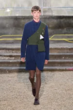 Homme Plisse Issey Miyake Spring Summer 2026 Pitti Uomo 108 1 La collection Printemps 2026 de HOMME PLISSÉ ISSEY MIYAKE explore Florence sous un nouveau format nomade