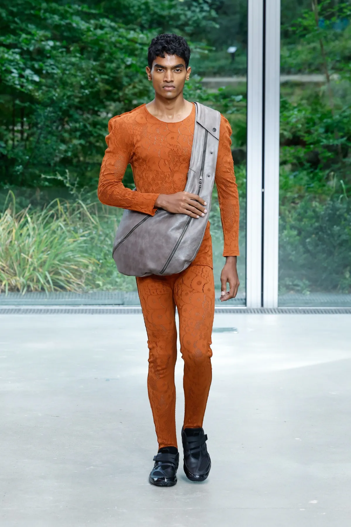 IM Men Spring Summer 2026 Paris Fashion Week 2 Printemps 2026 : IM Men réinterprète l'art céramique de Shoji Kamoda