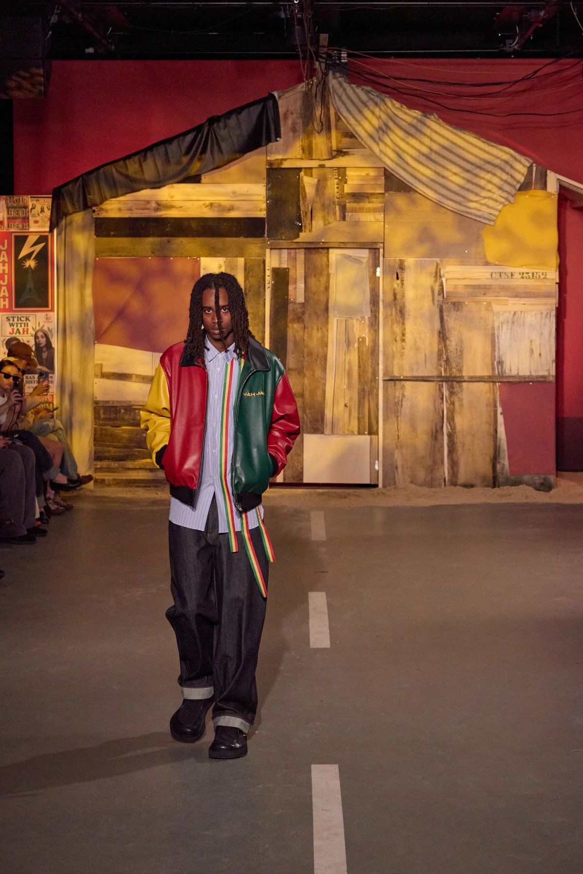 Pour le printemps 2026, Jah Jah transforme le vêtement en manifeste