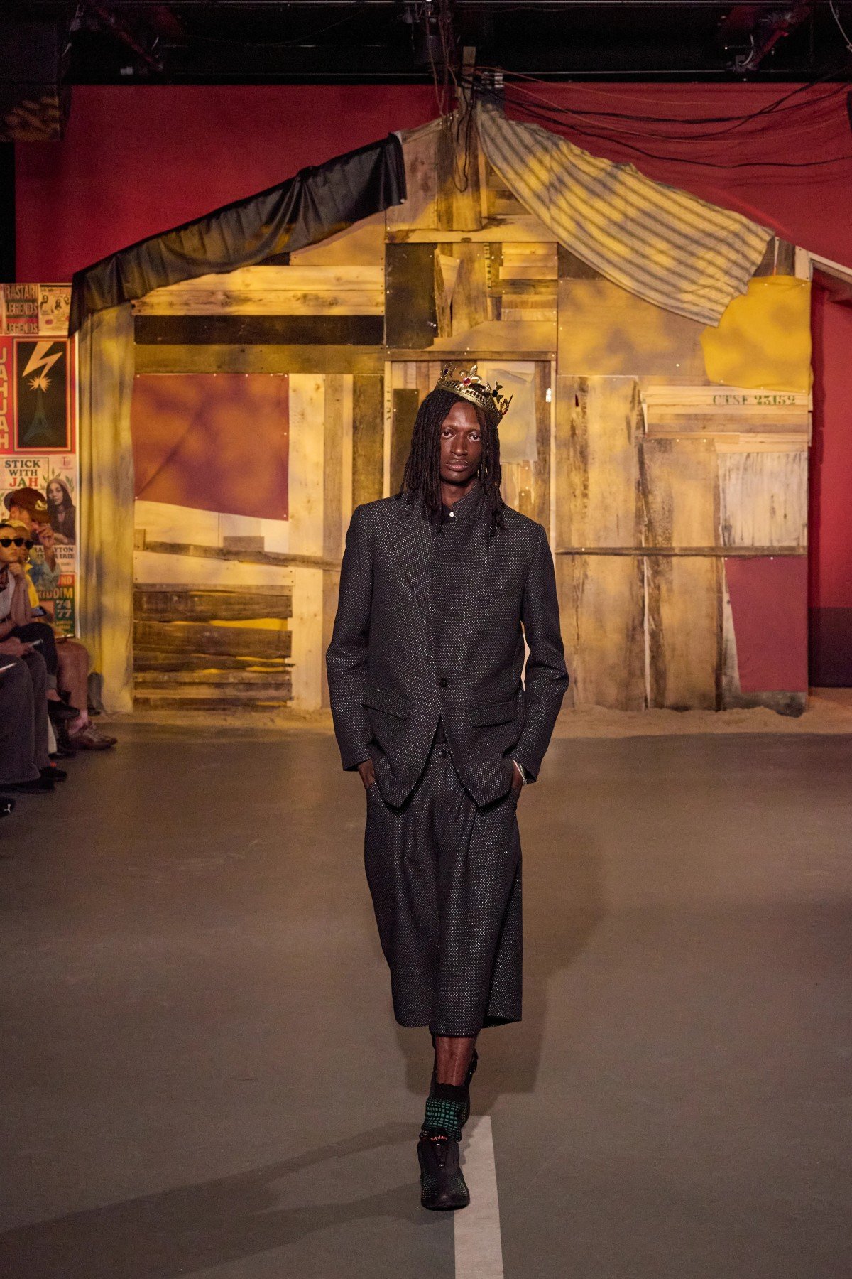 Jah Jah Spring Summer 2026 Paris Fashion Week 3 Pour le printemps 2026, Jah Jah transforme le vêtement en manifeste