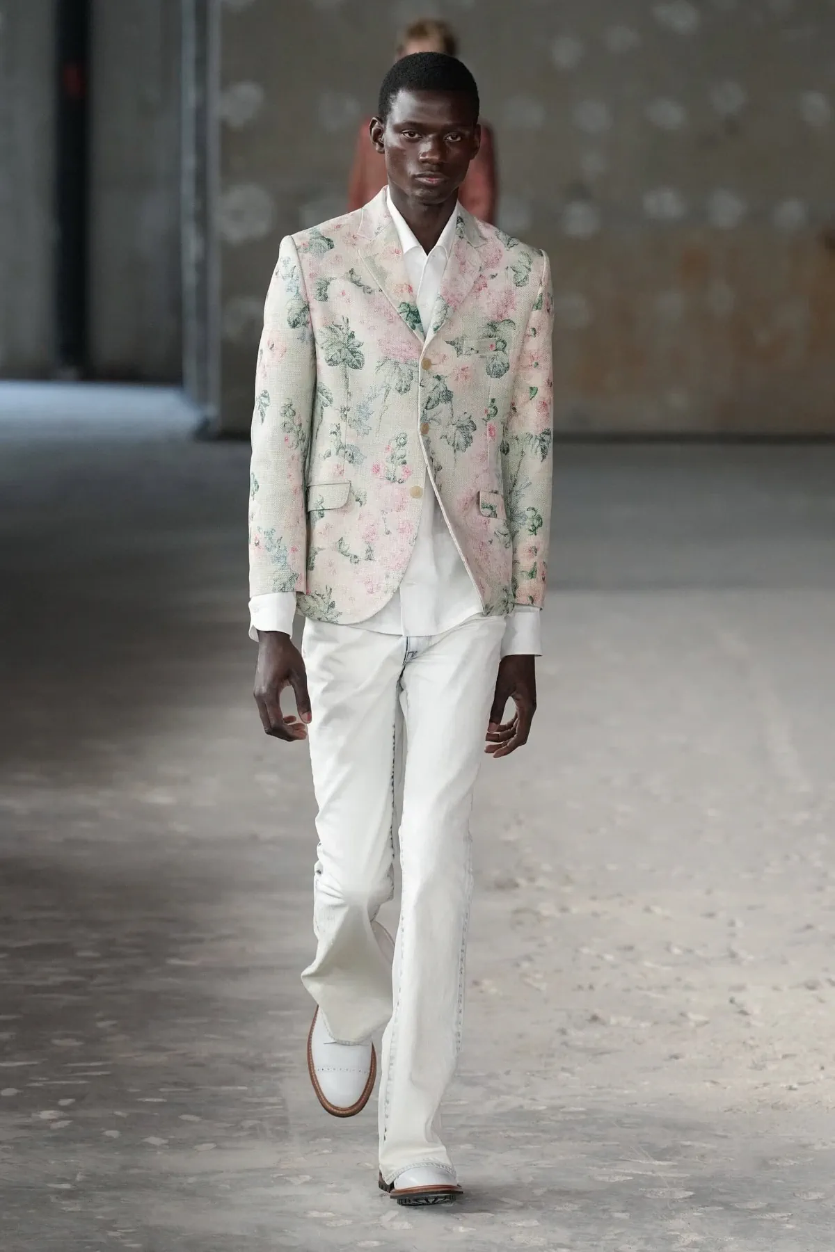 Junya Watanabe Spring Summer 2026 Paris Fashion Week Mens 2 Pour le printemps 2026, Junya Watanabe réinvente le dandy parisien
