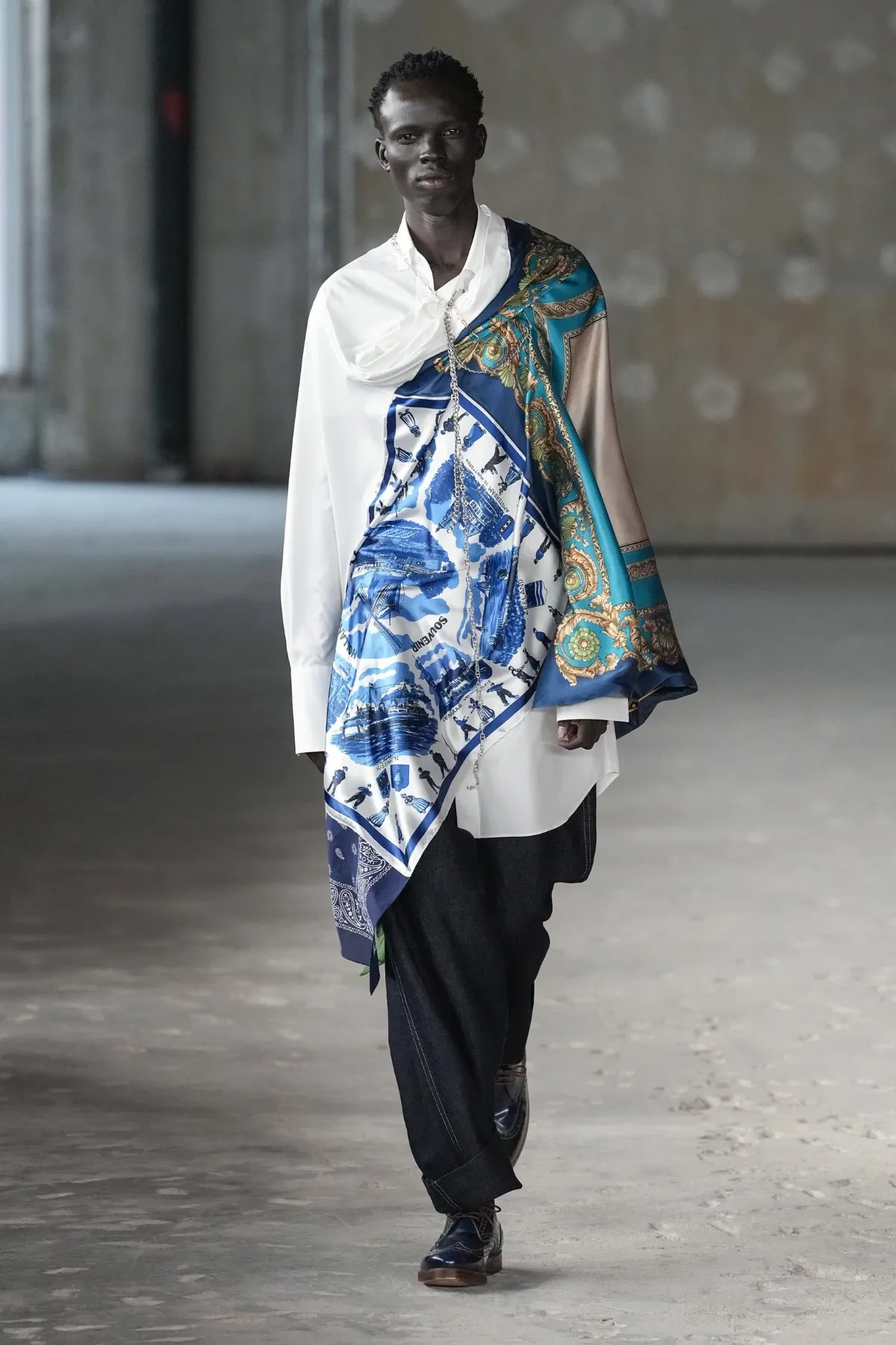 Pour le printemps 2026, Junya Watanabe réinvente le dandy parisien